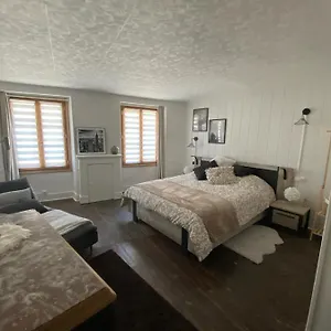 https://superbe-appartement-de-charme-2-min-centre-ville.midi-pyreneeshotels.com